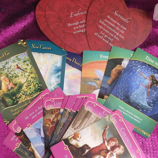 What are Oracle Cards?